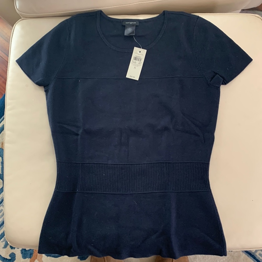Ann Taylor lightweight sweater, fitted, new